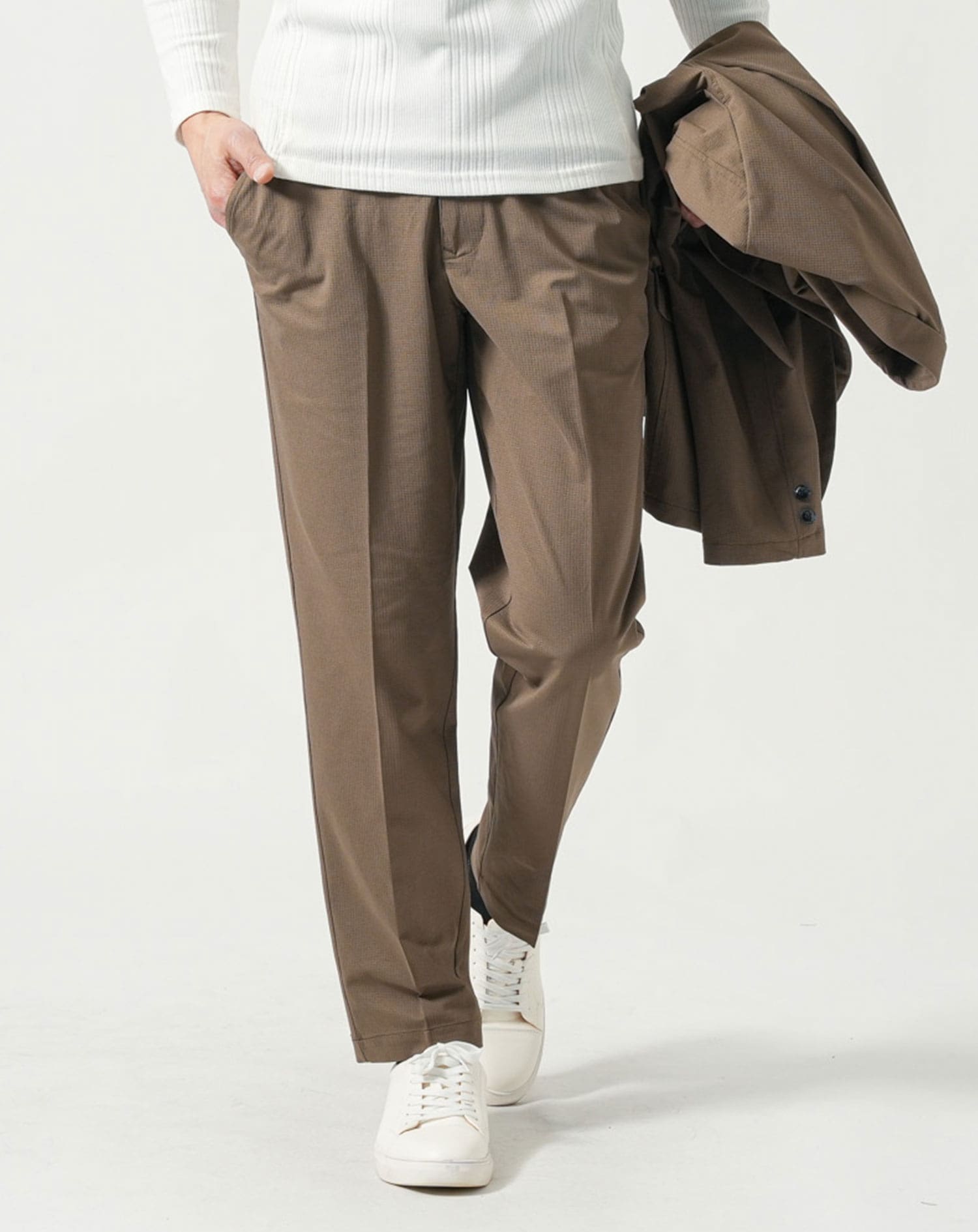 ブレサブルクールストレッチテーパードトラウザーパンツ