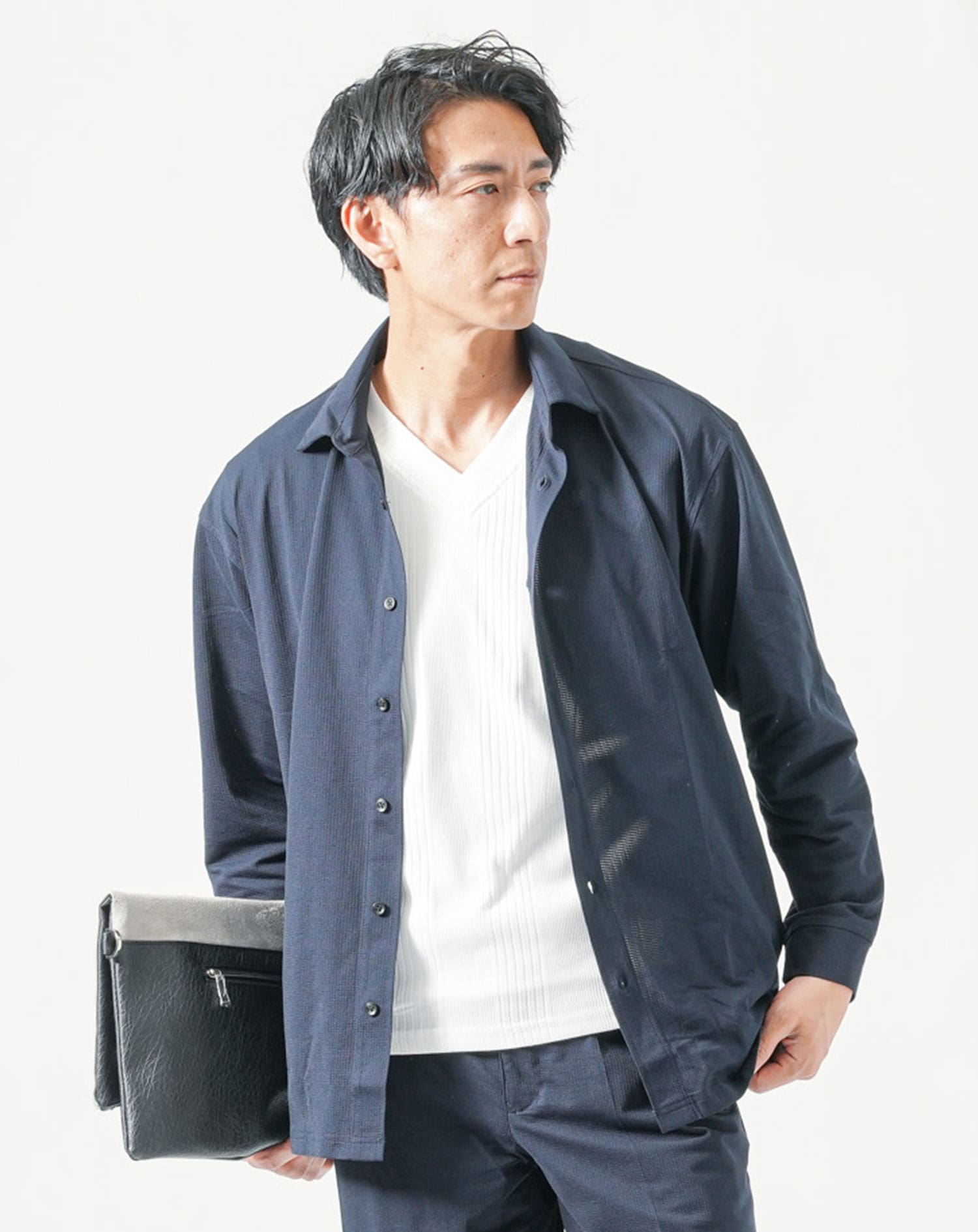 ネイビー　H183cmW63kg 着用サイズ:Ｌ