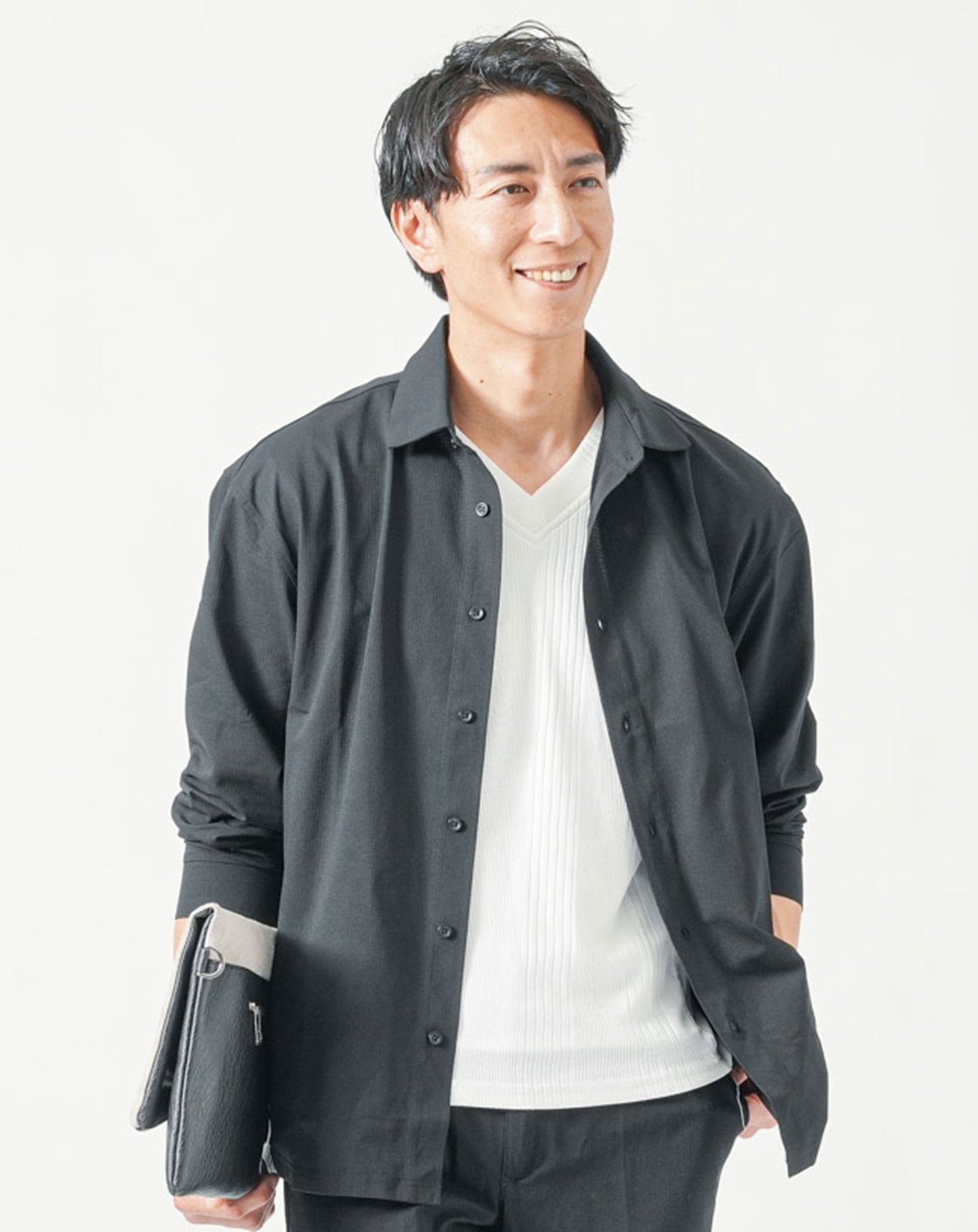 ブラック　H183cmW63kg 着用サイズ:Ｌ