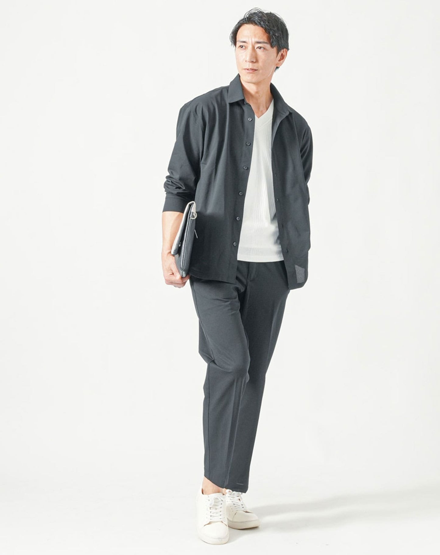 ブラック　H183cmW63kg 着用サイズ:Ｌ