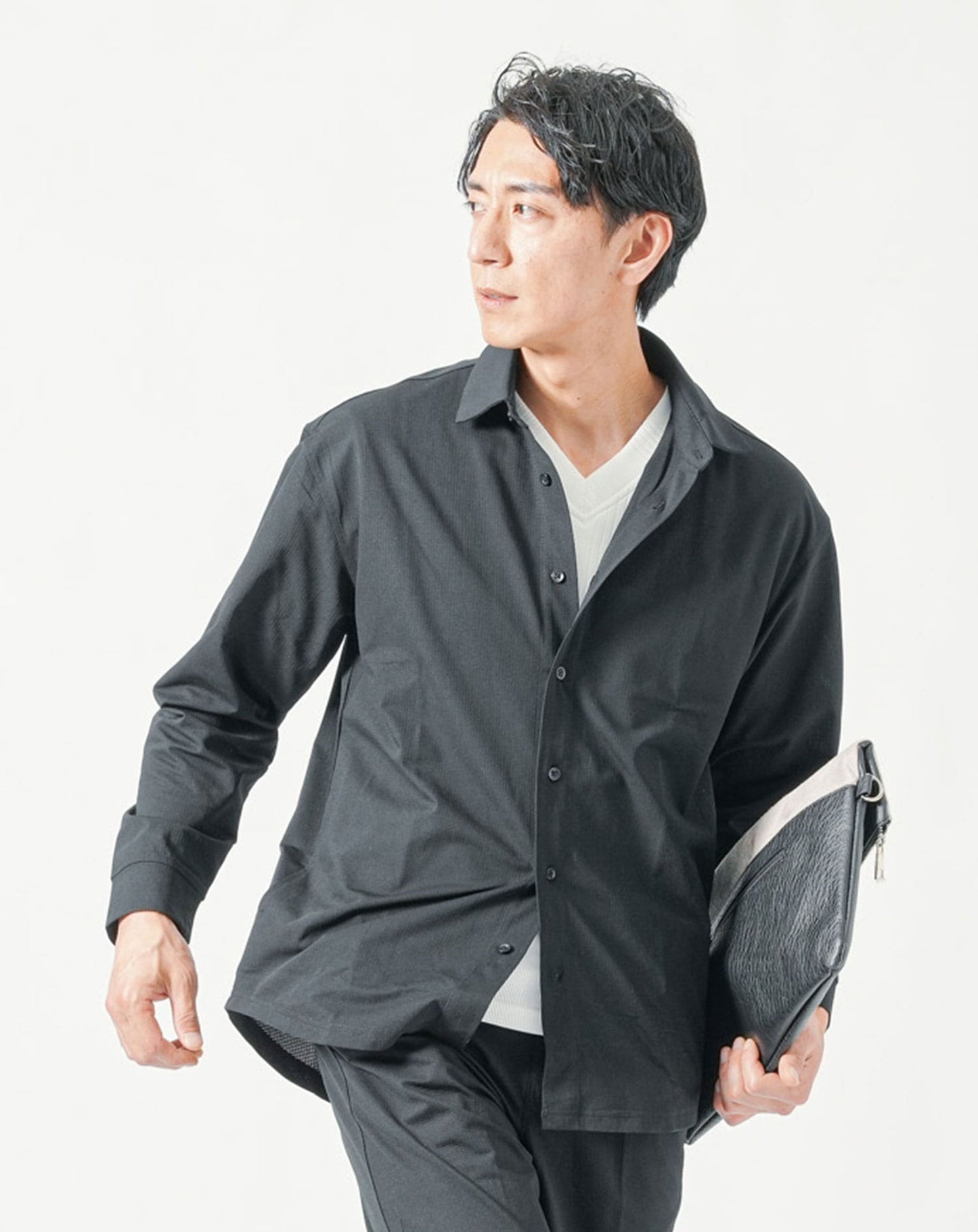 ブラック　H183cmW63kg 着用サイズ:Ｌ