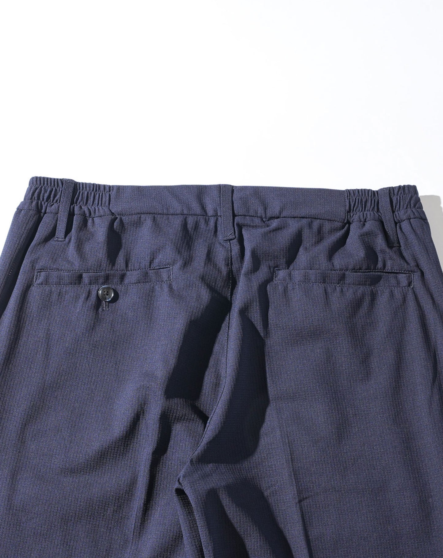 セットアップ　ブレサブルクール長袖シャツアウター×テーパードトラウザーパンツ