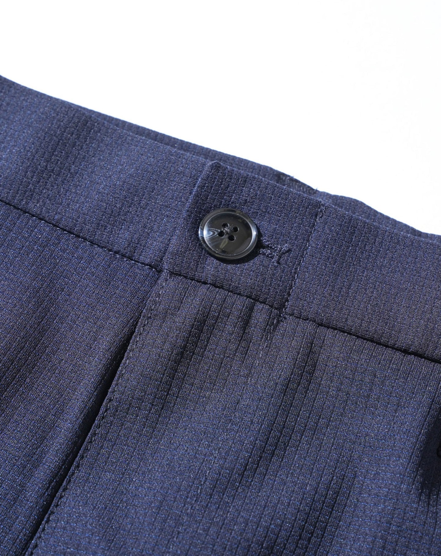 セットアップ　ブレサブルクール長袖シャツアウター×テーパードトラウザーパンツ