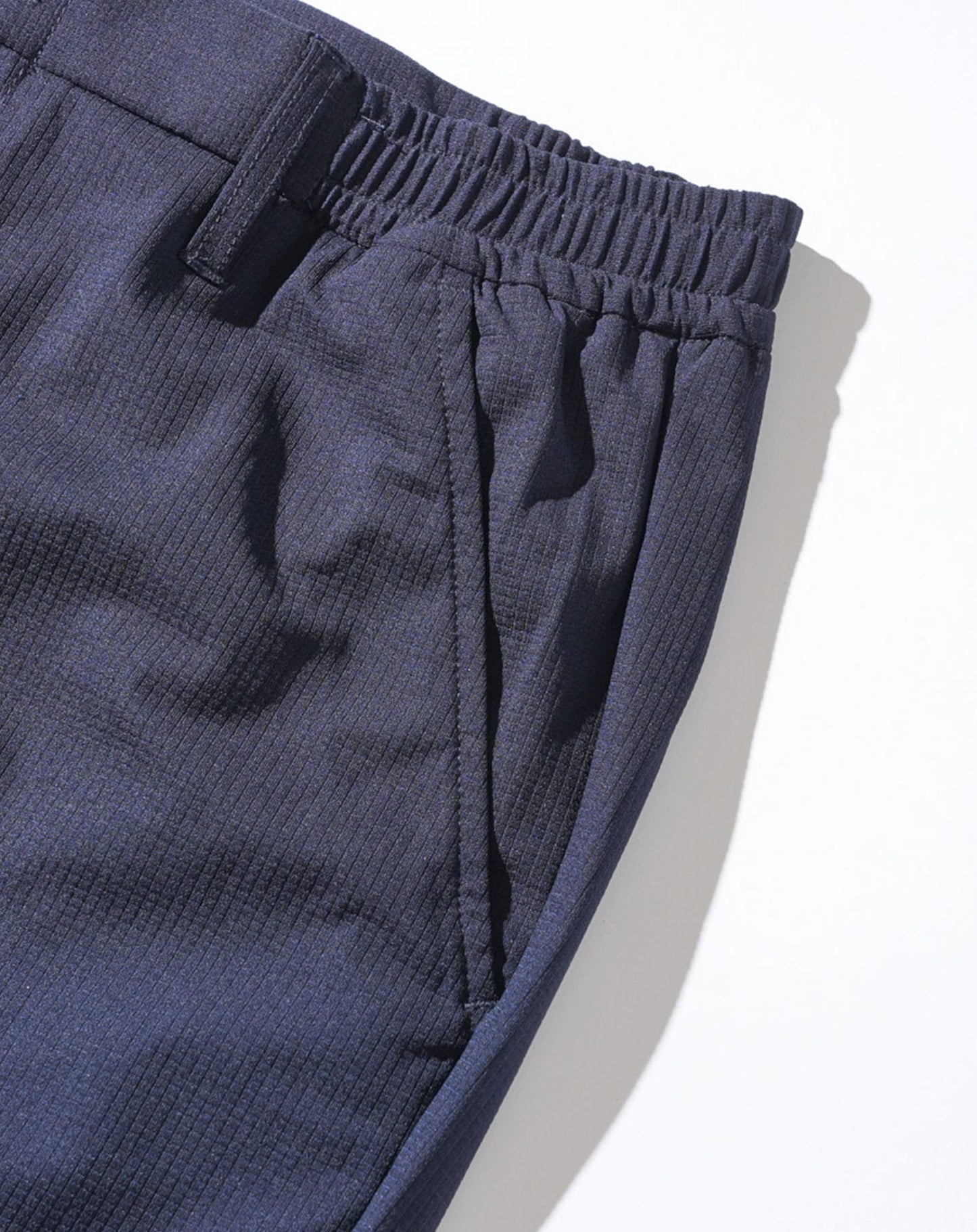 セットアップ　ブレサブルクール長袖シャツアウター×テーパードトラウザーパンツ