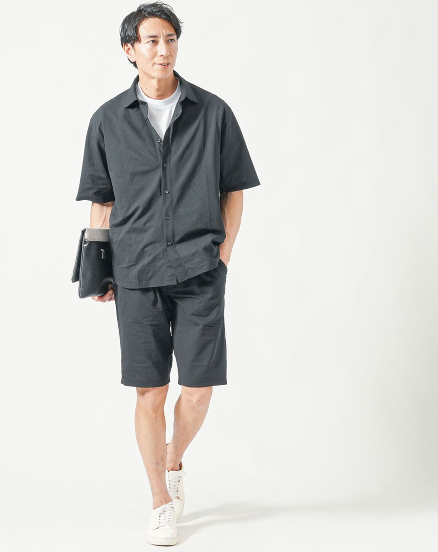 涼しいストレッチハーフパンツ メンズ薄手細身 おしゃれ夏用 ｜ メンズ