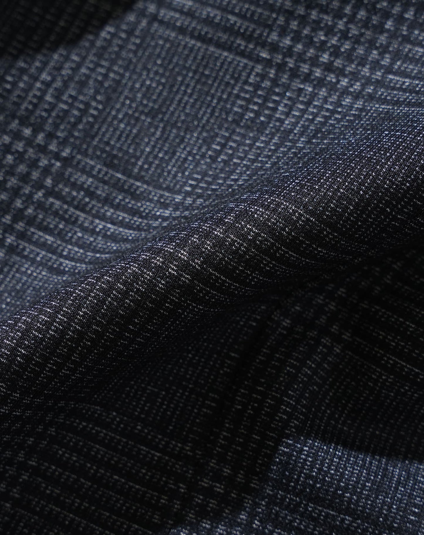 なめらか素材スリム見え長袖テーラードジャケット