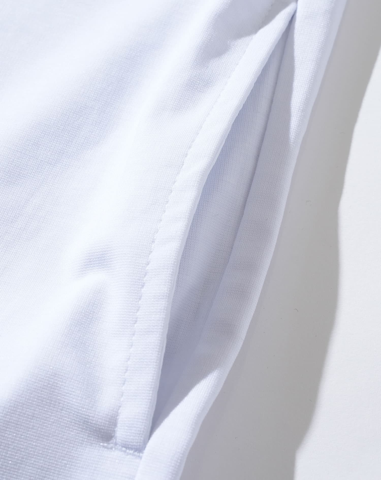 ドレスポンチポケ付き長袖アウターTシャツ