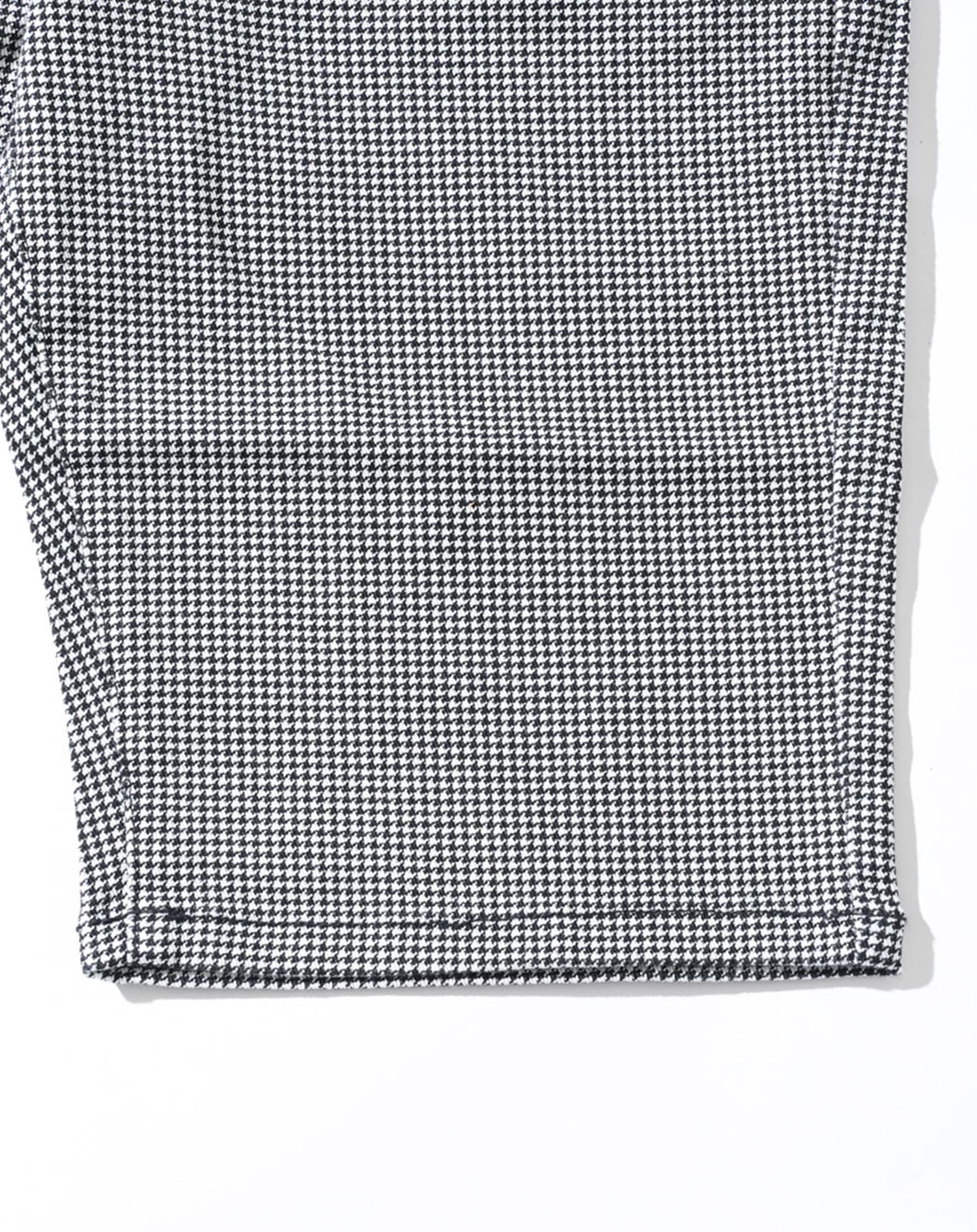 超伸縮スーパーストレッチハーフパンツ