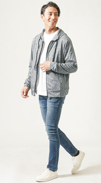 30代メンズの秋におすすめのパーカー×デニムコーデ