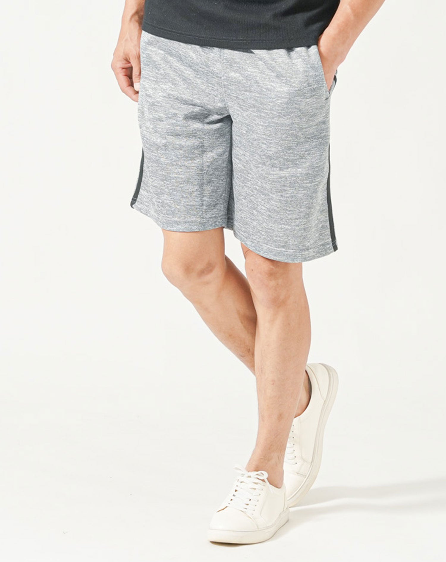 杢グレー×ブラック　H183cmW63kg 着用サイズ:Ｌ