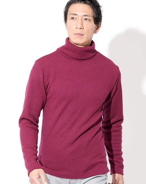日本製　ウール混スリムフィット伸縮性抜群タートルネック