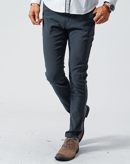 動きやすいストレッチ素材スキニーチノパンツ(チャコール)