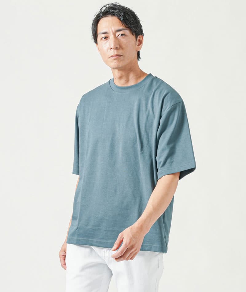 お腹ぽっこりがうまく隠せる体型カバーTシャツ