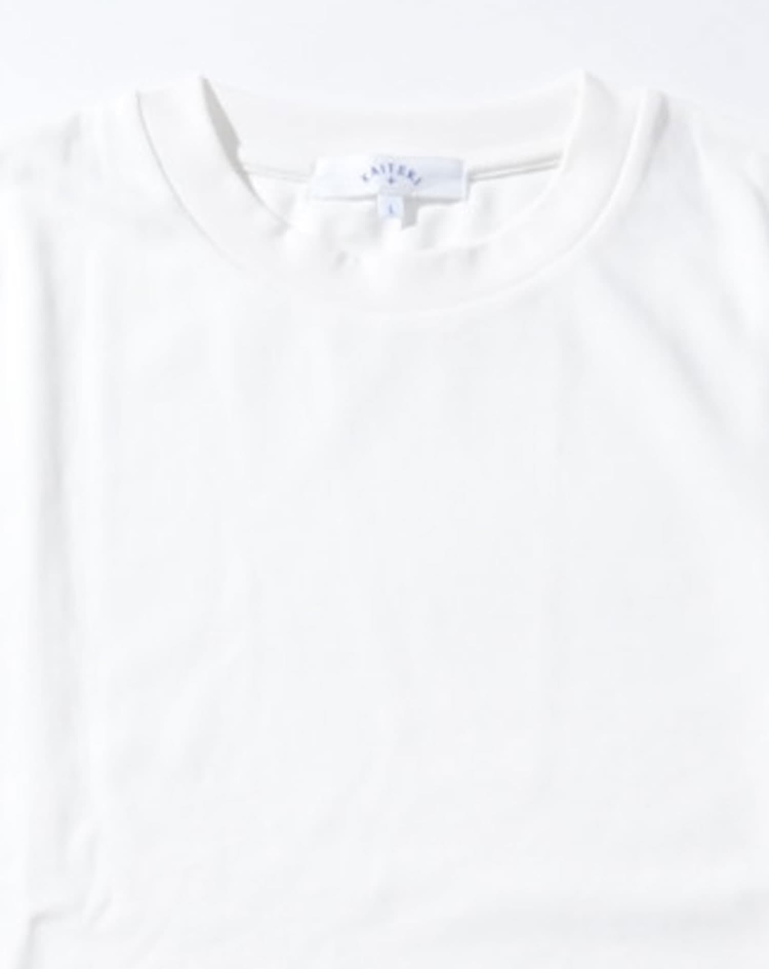 お腹ぽっこりがうまく隠せる体型カバーTシャツ