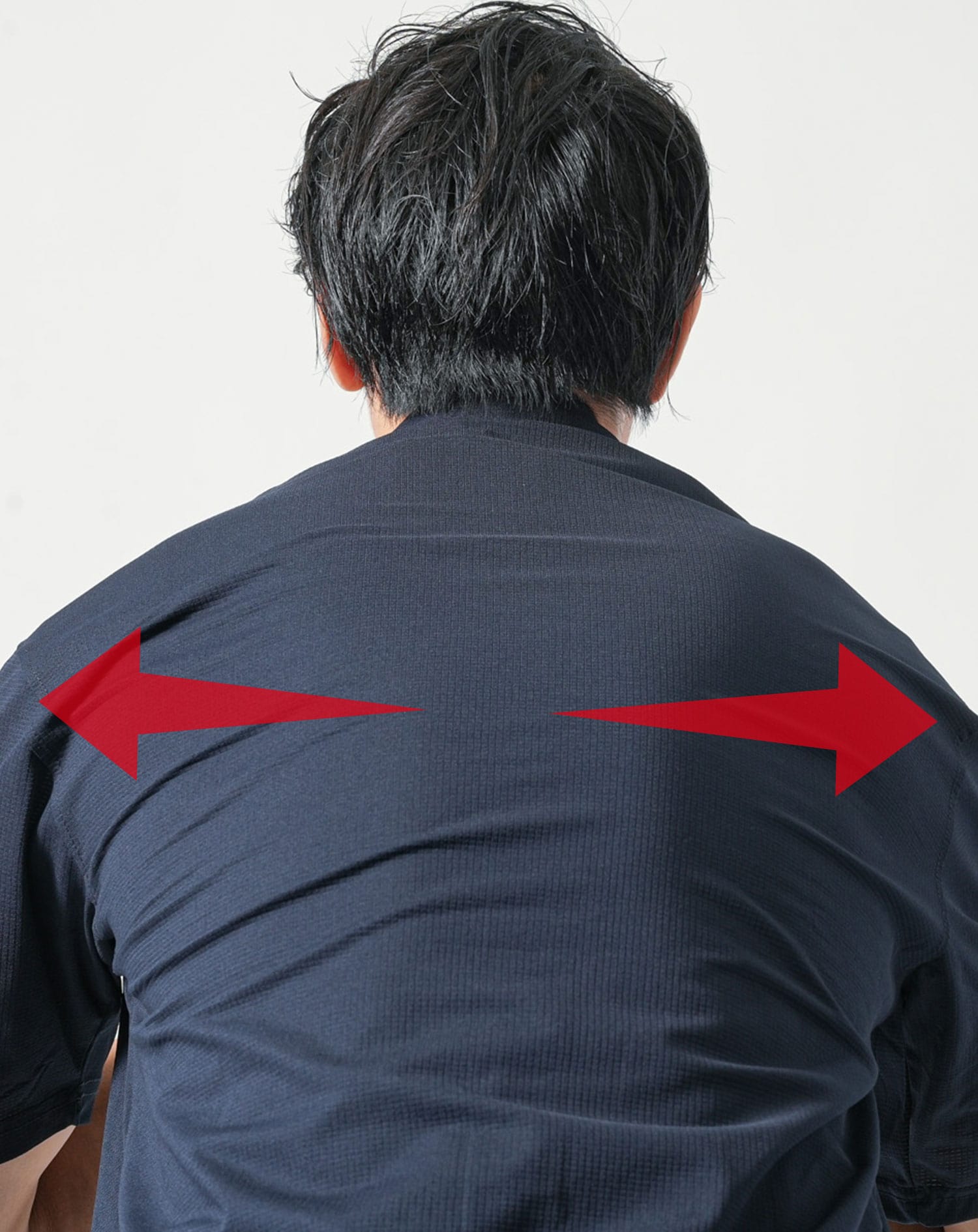 夏の体型カバーに使える風通し約5倍ブレサブルクール半袖ストレッチシャツ