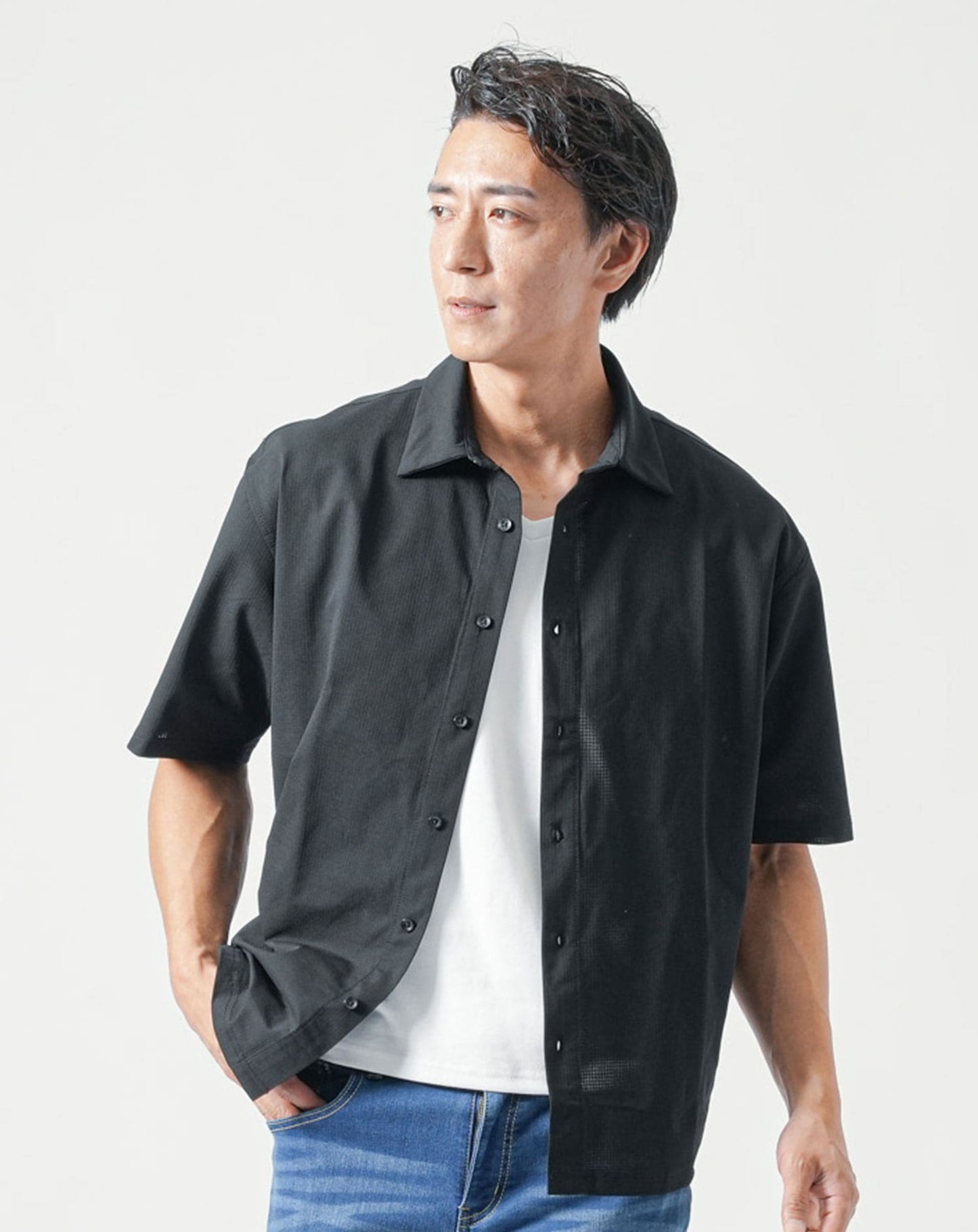 夏の体型カバーに使える風通し約5倍ブレサブルクール半袖ストレッチシャツ