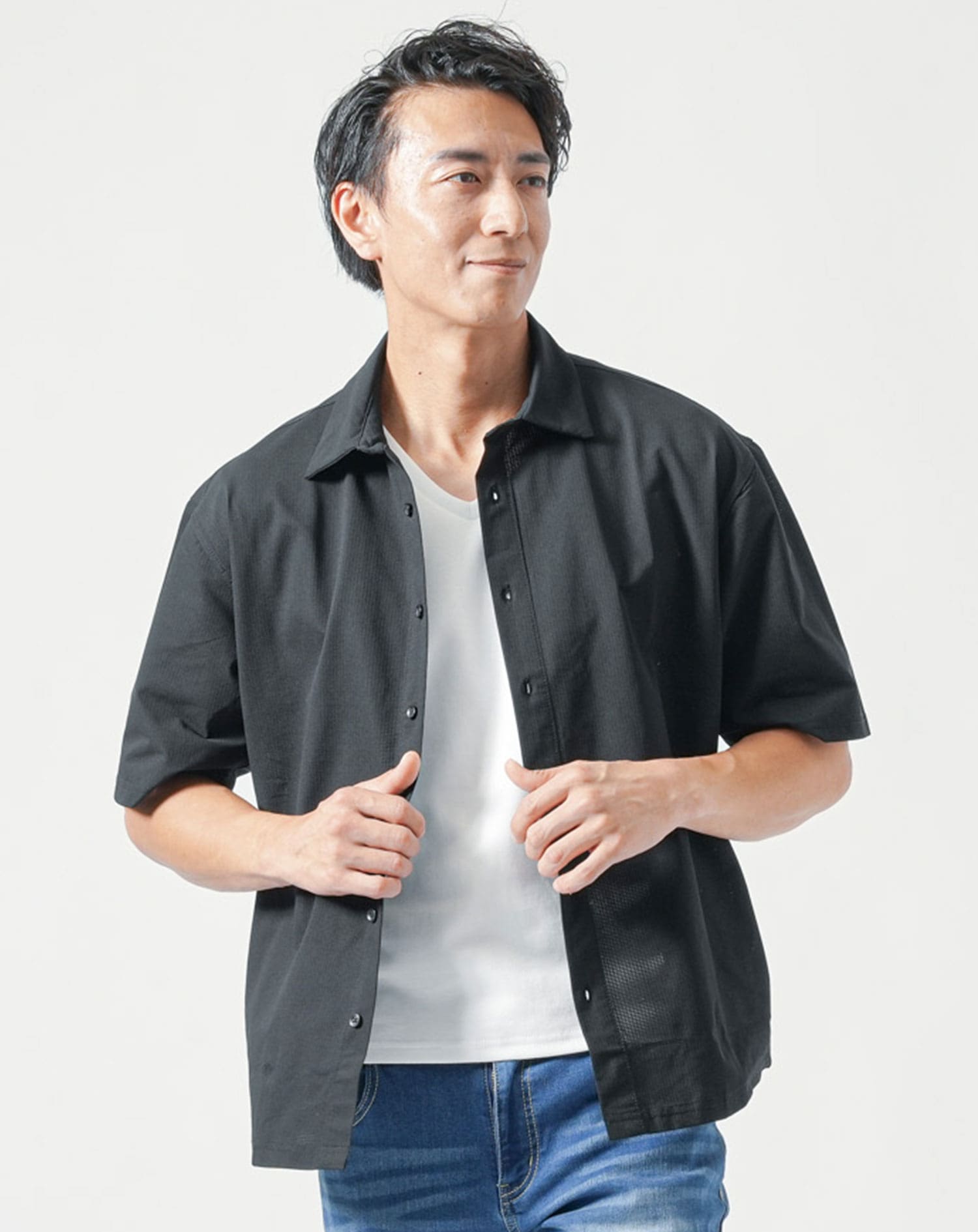 夏の体型カバーに使える風通し約5倍ブレサブルクール半袖ストレッチシャツ