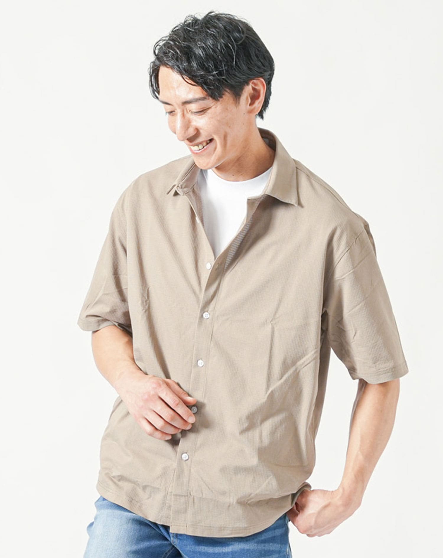 夏の体型カバーに使える風通し約5倍ブレサブルクール半袖ストレッチシャツ