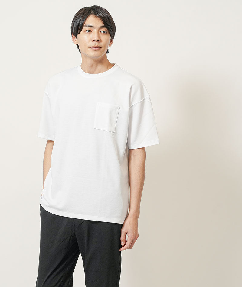 20代メンズ夏の3点コーデセット　白半袖Tシャツ×サックス半袖Tシャツ×黒スリムチノイージーパンツ