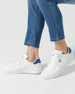 ワンポイントデザインローカット軽量スニーカー