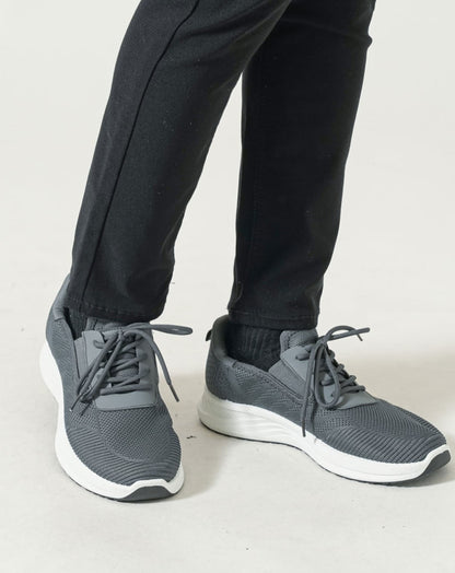 ハンズフリーレースアップスニーカー