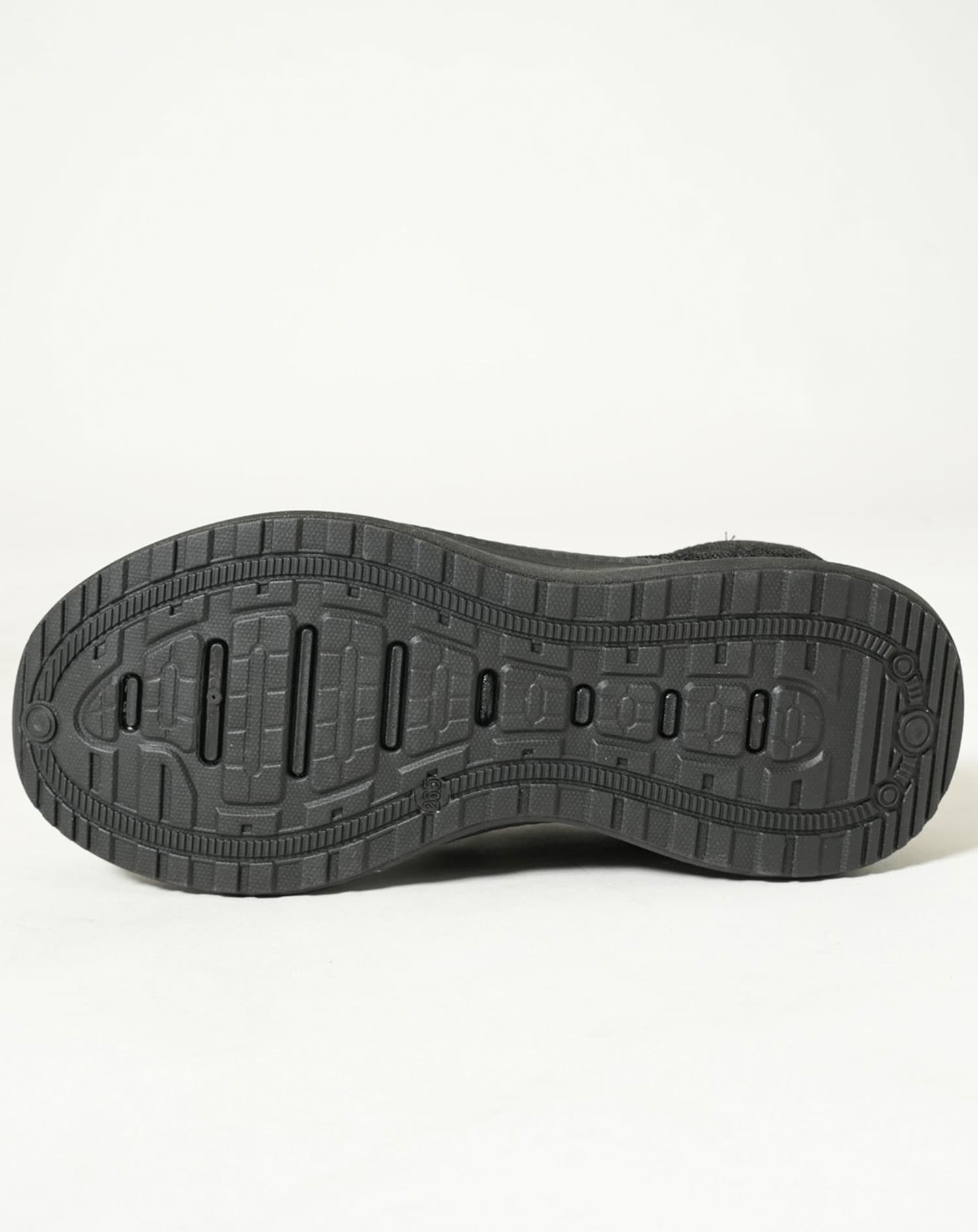 ハンズフリーレースアップスニーカー