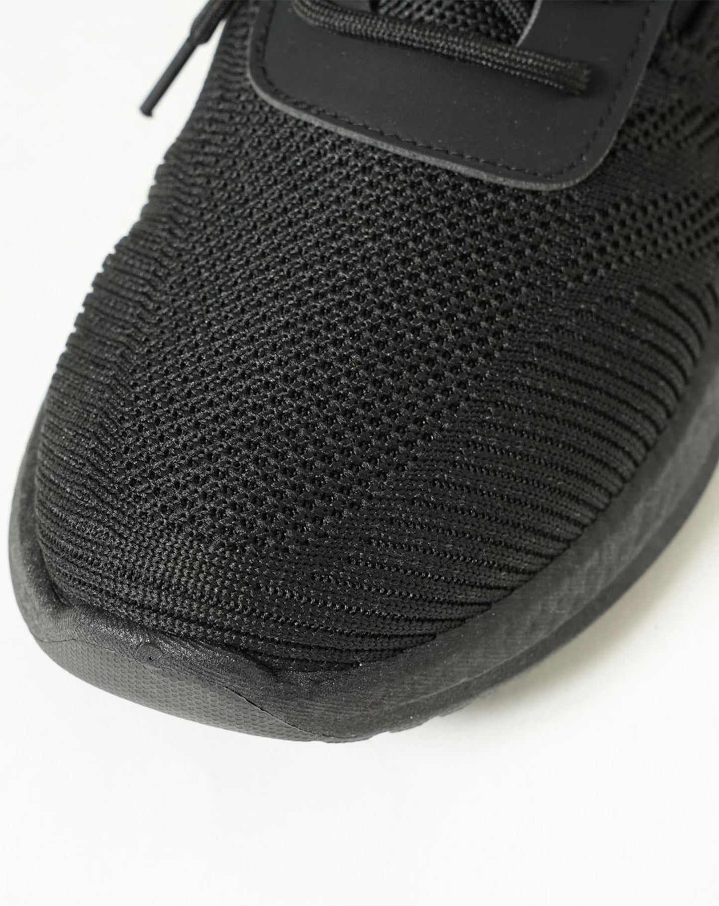 ハンズフリーレースアップスニーカー