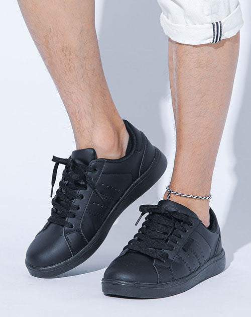 メンズにおすすめの軽量設計PUレザーローカットスニーカー