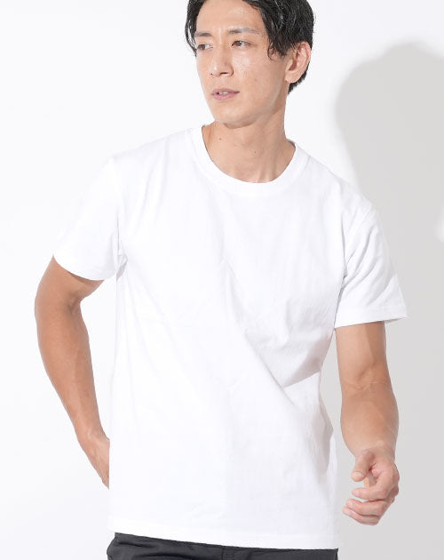 きれいめカジュアルなシンプルTシャツ