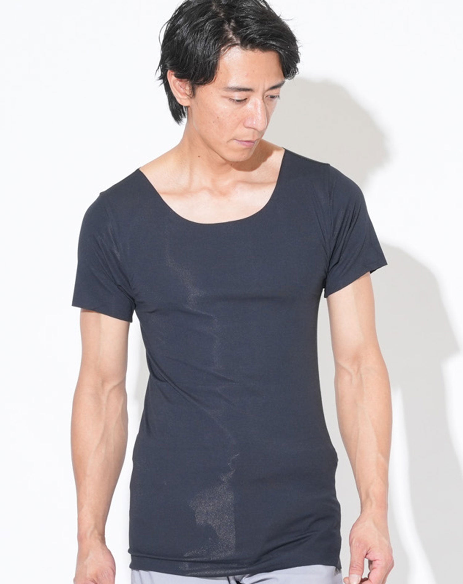 Tシャツ専用インナー　汗取りパット付きカットオフUネック短半袖Tシャツ