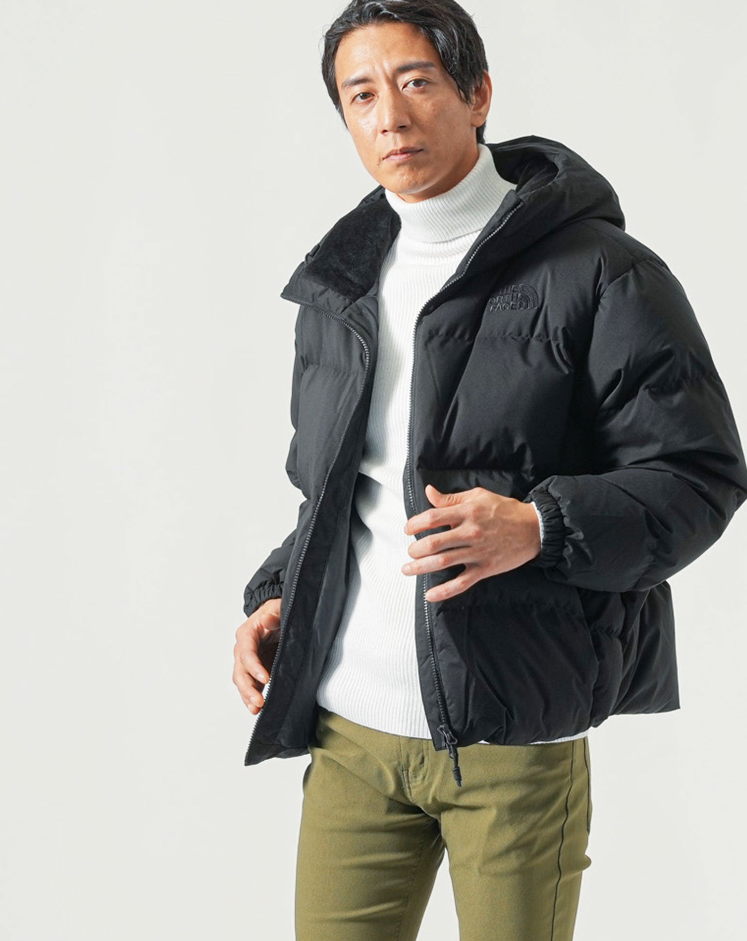 ザ・ノース・フェイス(THE NORTH FACE)フード付きフリームーブダウンジャケット ダウンジャケット アウター メンズ 人気 ブランド 冬  おしゃれ おすすめ スリム 細身 タイト ショート丈 丈短め コーデ 30代 40代 トレンド 流行り ｜ メンズファッション通販  MENZ-STYLE ...