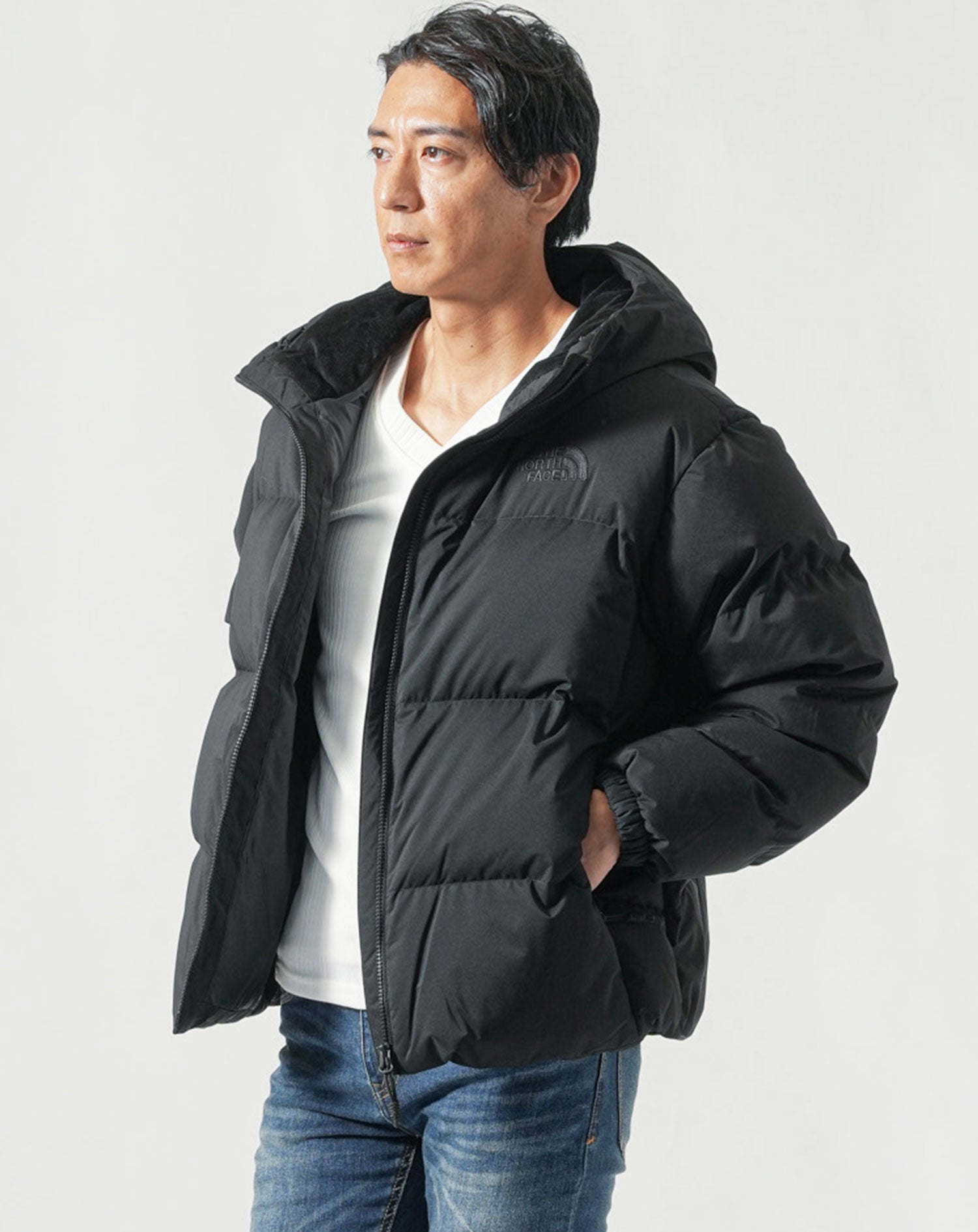 ザ・ノース・フェイス(THE NORTH FACE)フード付きフリームーブダウンジャケット ダウンジャケット アウター メンズ 人気 ブランド 冬  おしゃれ おすすめ スリム 細身 タイト ショート丈 丈短め コーデ 30代 40代 トレンド 流行り ｜ メンズファッション通販  MENZ-STYLE ...