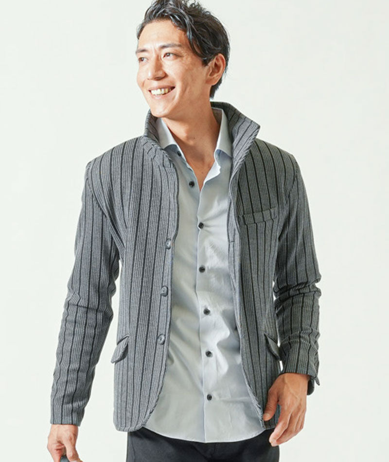 Vゾーンがきれいな襟シャツ