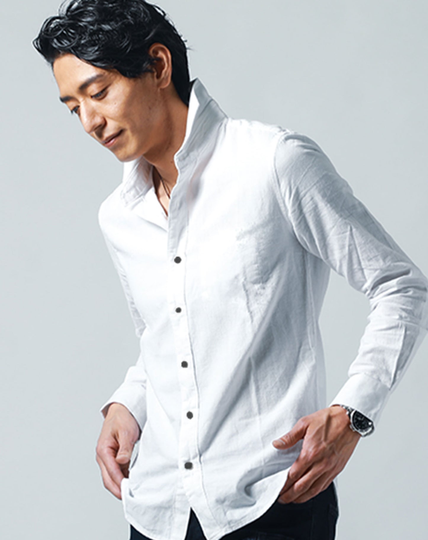 Vゾーンがきれいな襟シャツ