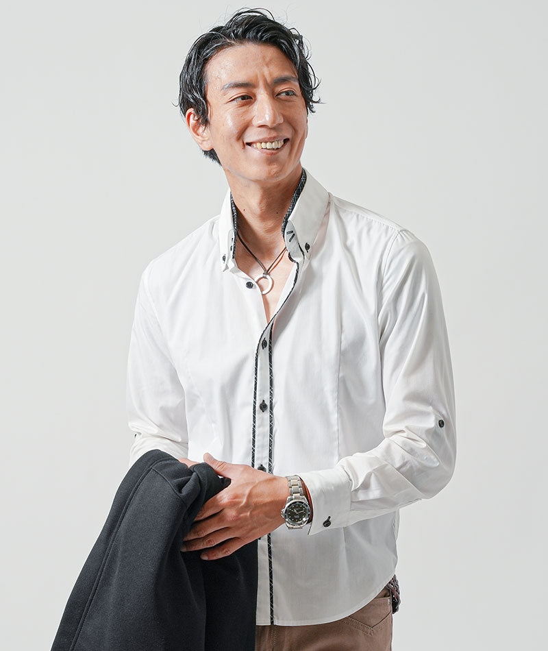 40代メンズ3点コーデセット　黒長袖パーカー×白長袖シャツ×ベージュブーツカットチノパンツ
