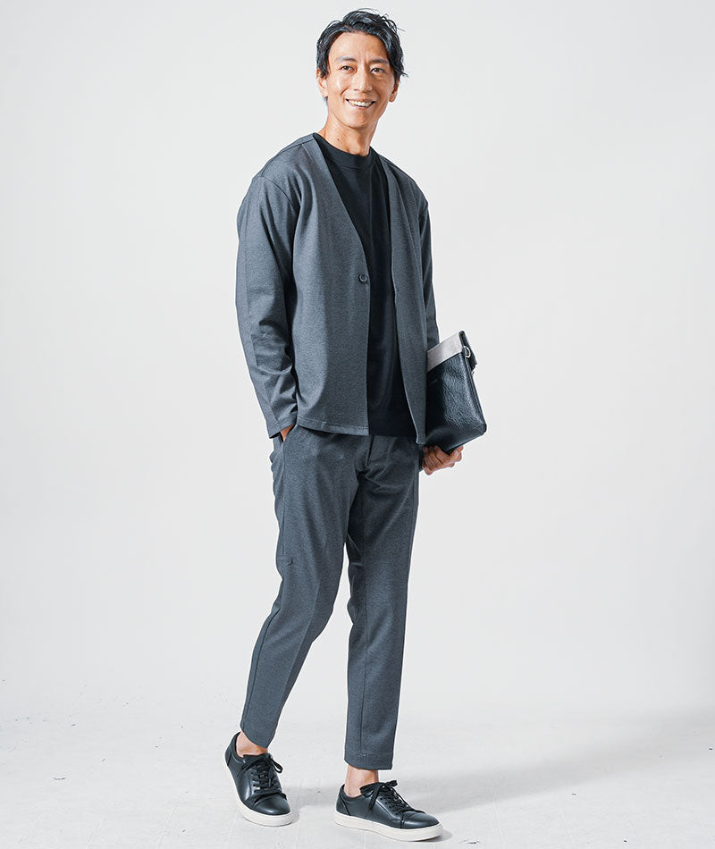 30代メンズ3点コーデセット　グレー長袖ノーカラージャケット×黒長袖Tシャツ×グレースリムスラックスパンツ