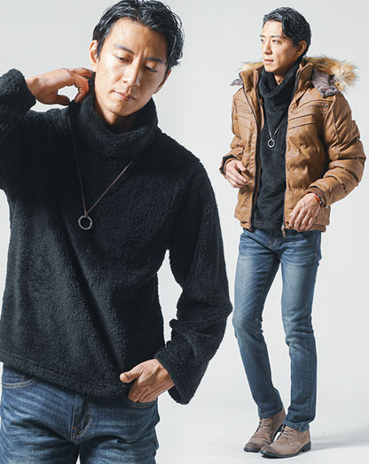 30代メンズ冬の3点コーデセット　キャメル中綿ダウンジャケット×黒タートルネックTシャツ×インディゴスリムデニムパンツ