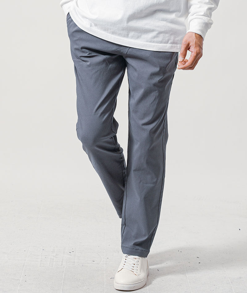 30代メンズ3点コーデセット　ネイビーデニムジャケット×白長袖Tシャツ×チャコールグレーイージーチノパンツ