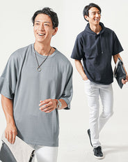 がっちり体型30代メンズ夏コーデ3点セット　ネイビー5分袖プルパーカー×ブルー半袖Tシャツ×白ストレッチチノパンツ