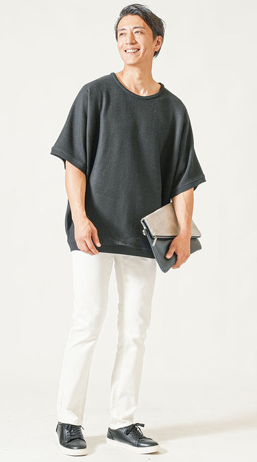 ダサいと言われないメンズにおすすめの白パンツコーデ例