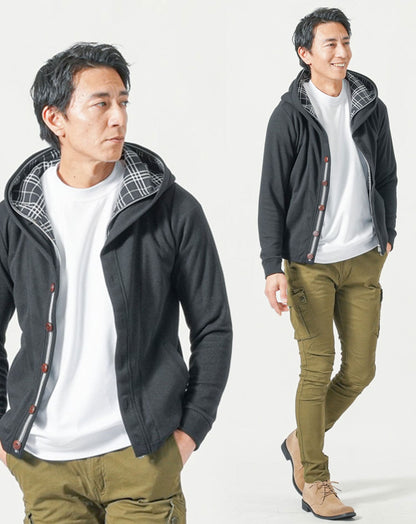 30代メンズ全身3点コーデセット　黒長袖ジップアップパーカー×白長袖Tシャツ×カーキカーゴパンツ