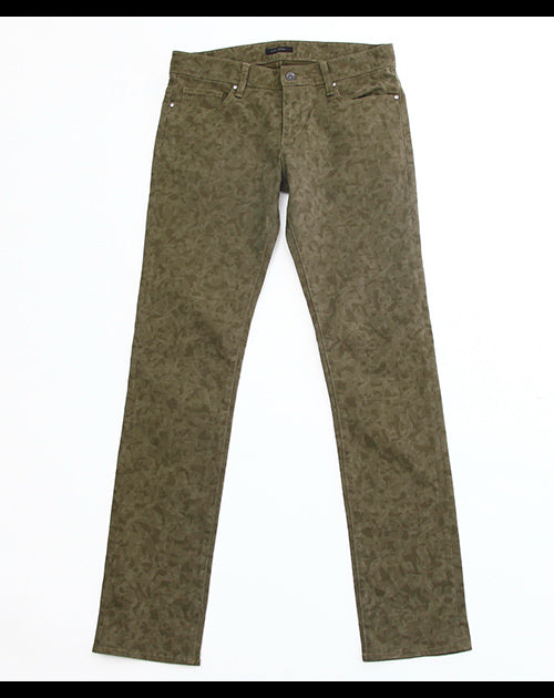 カモフラ柄スキニーパンツ