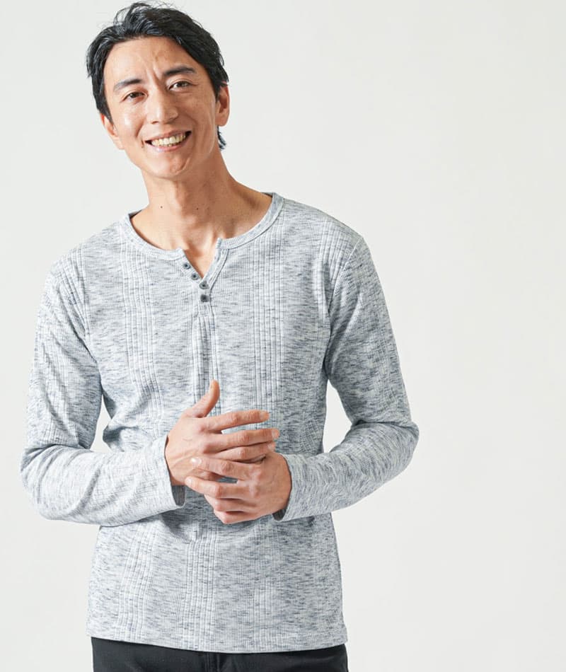 ランダムテレコ素材スリムフィット長袖ヘンリーネックＴシャツ