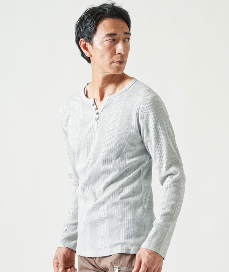 ランダムテレコ素材スリムフィット長袖ヘンリーネックＴシャツ