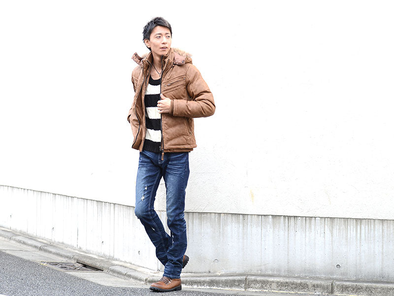 ボーダーデザインケーブル編みＵネックニット