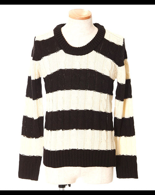 ボーダーデザインケーブル編みＵネックニット