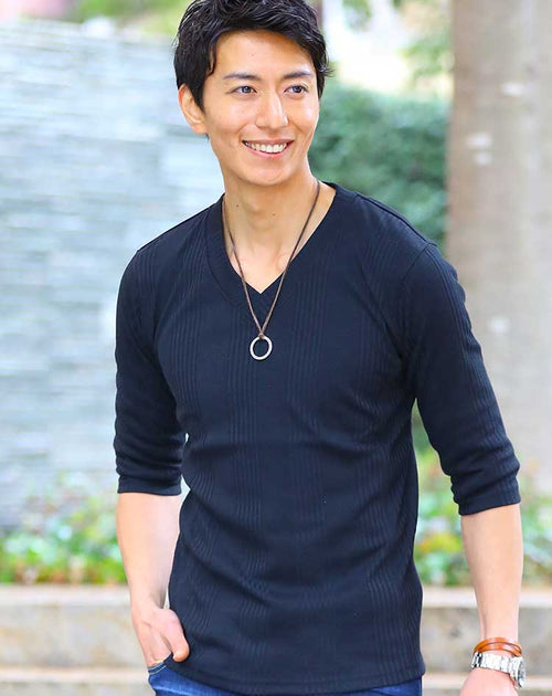 メンズにおすすめのイケオジに見えるTシャツ