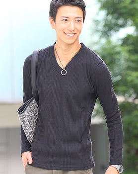 透けにくい前身二重仕様のランダムテレコ編み着丈短めVネック長袖Tシャツ