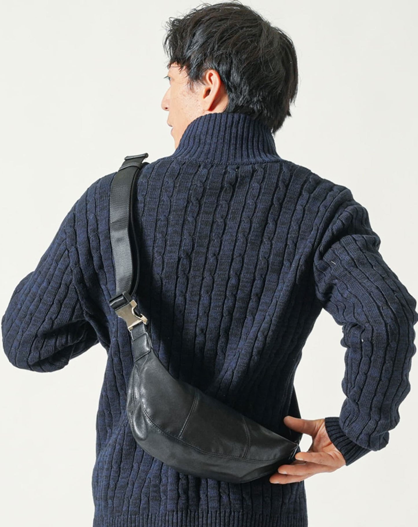 PUレザーボディバッグ