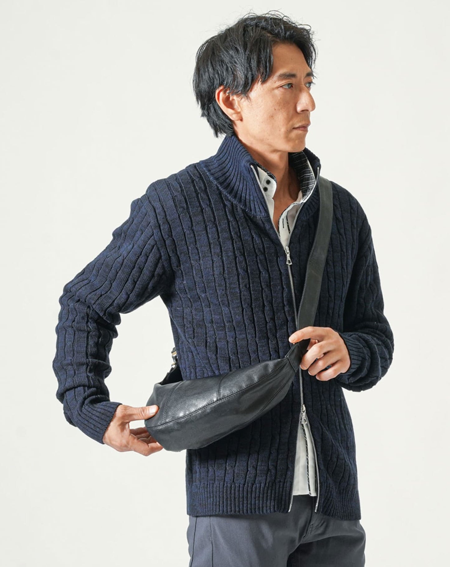 PUレザーボディバッグ